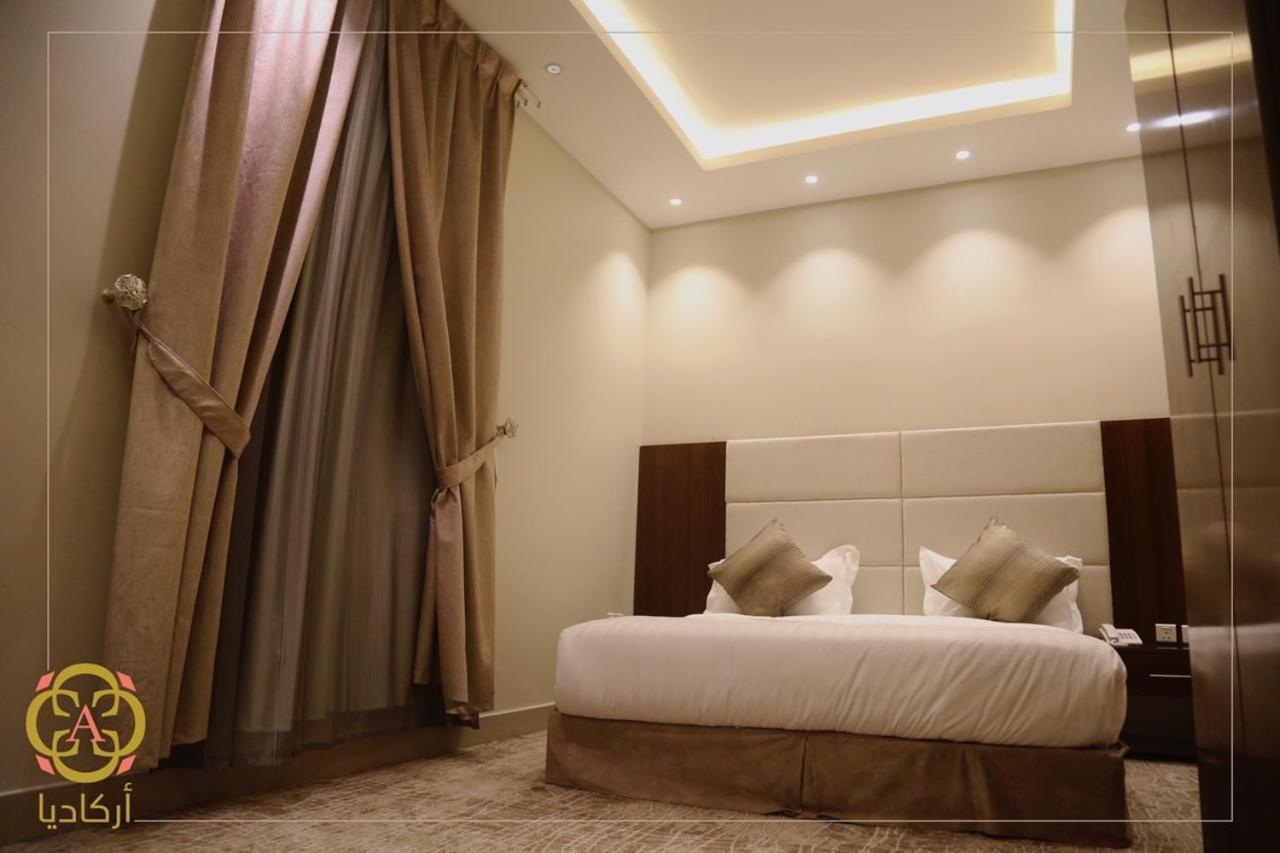 Arcadia Hotel Suites Yarmouk Riadh Exterior foto
